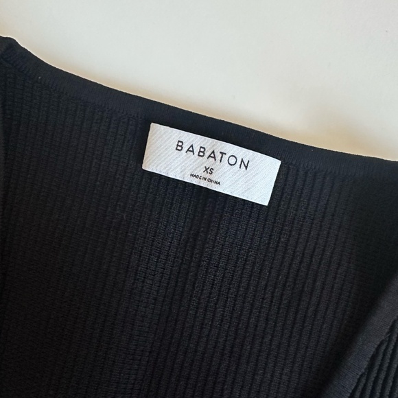 Aritzia Babaton Sculpt Knit Deep V Tank - Picture 5 of 7